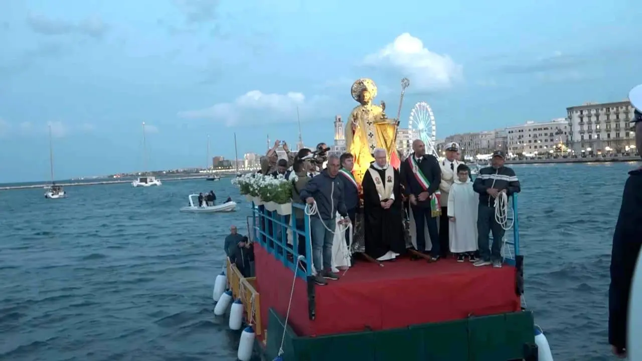 Sande Necole, il santo (moderno) dei Popoli