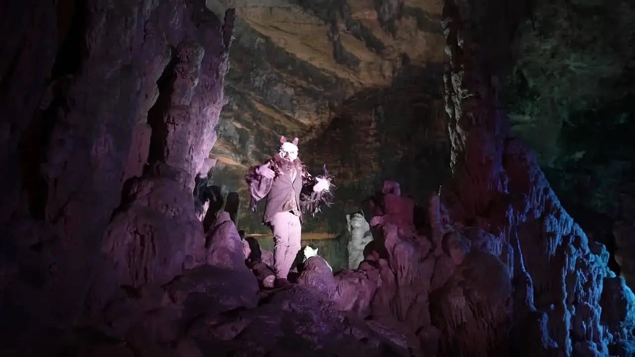 "Presto che è tardi": Alice nelle Grotte delle Meraviglie