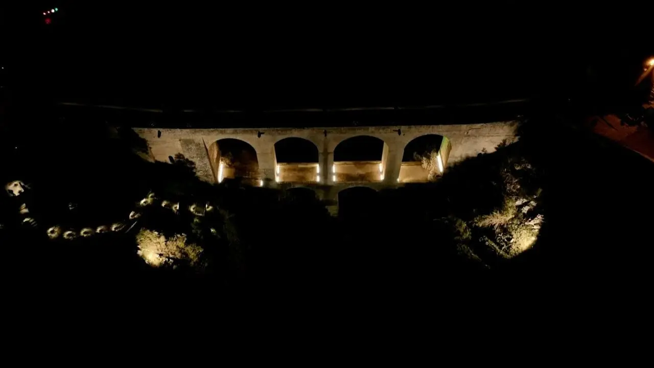Luci sul ponte Acquedotto