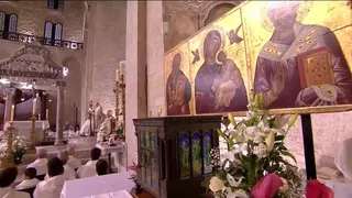 Il mare e San Nicola, storia di accoglienza