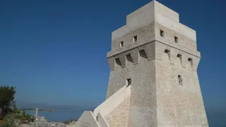 Torre Calderina, una storia al di qua del mare