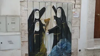 In cammino dalle Grotte alle "Porte della Badessa"