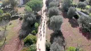 Pronti, via: sulle due ruote acqua e legalità